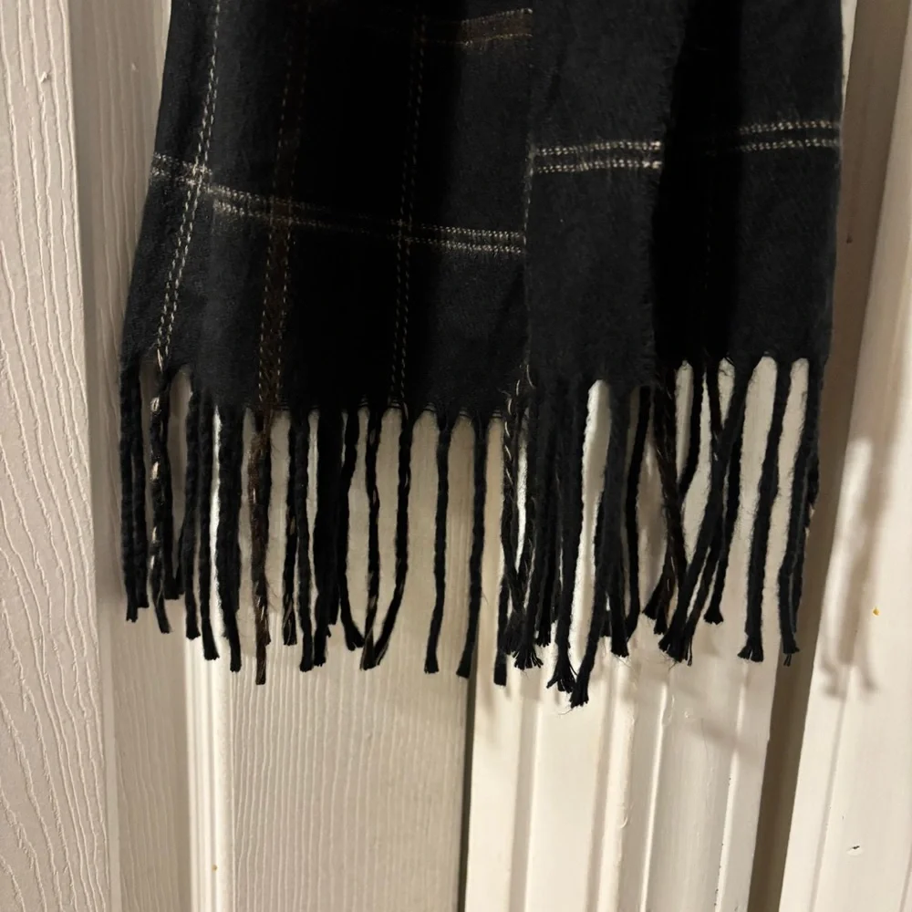 Classic Black and Brown Plaid Fleece Warm Cozy Unisex Scarf One Size